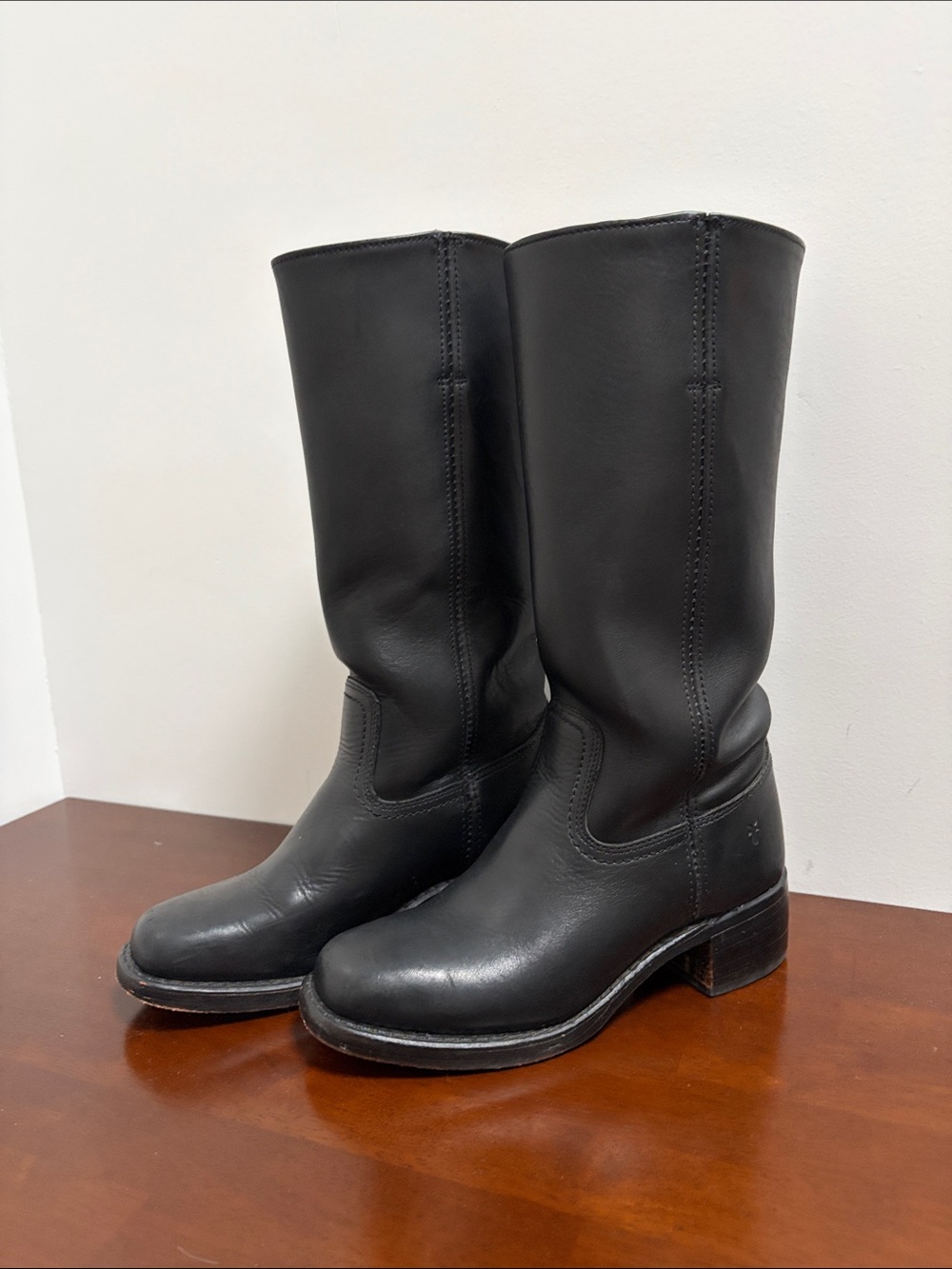 Frye Campus boots in black